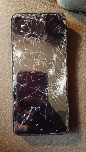 Celular moto E13 