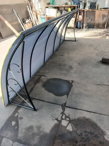 Toldo de policarbonato