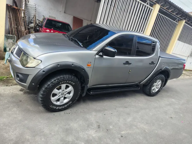 Mitsubishi L200 Triton HPE 3.2 CD TB Int.diesel MEC 2013