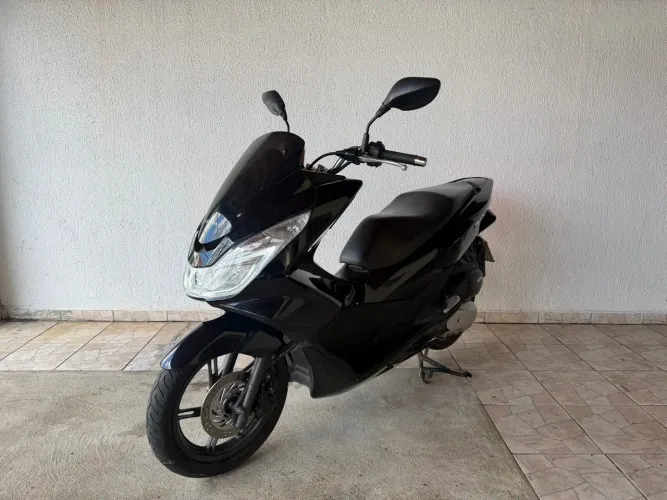 HONDA PCX 150 - 2018 - BAIXO KM