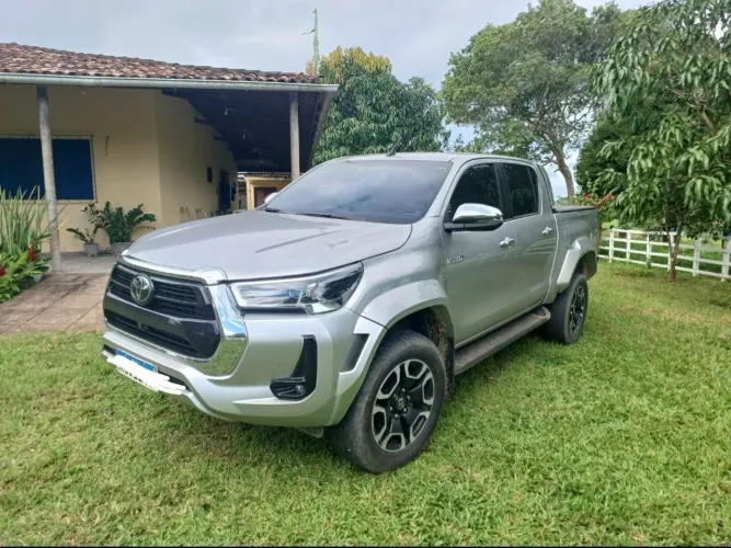 Toyota Hilux CD SRX Plus 4X4 2.8 TDI Die. Aut. 2024