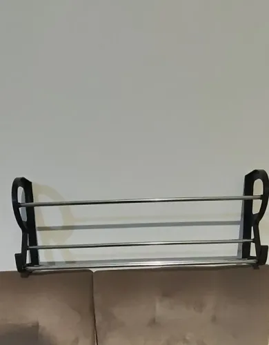 Sapateira de parede