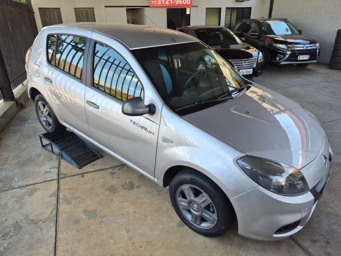 Renault Sandero Expression Hi-flex 1.0 16V 5P 2014