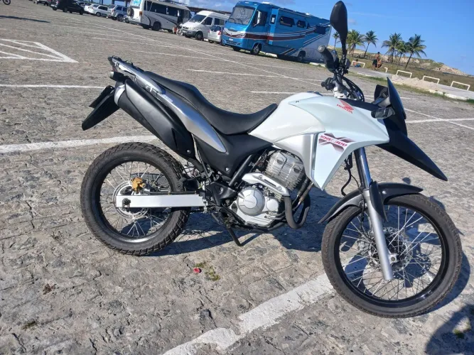 XRE 300 2014