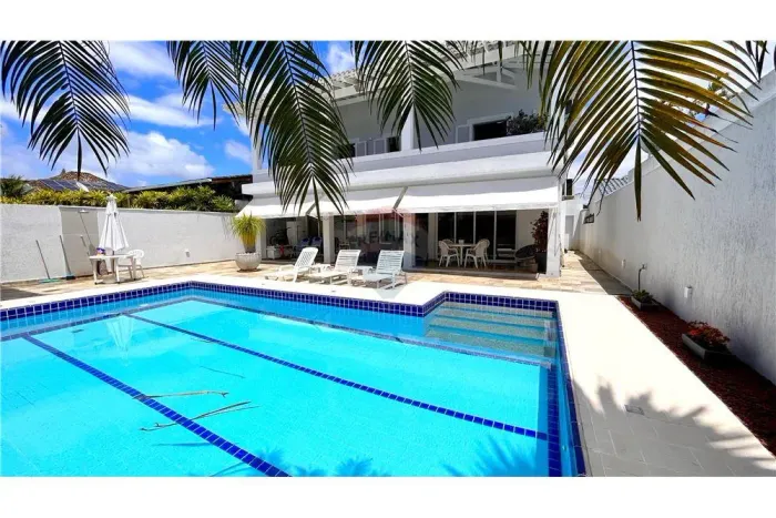 Casa em condomínio à venda na Praia de Pernambuco - Guarujá