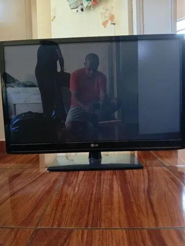 Tv plasma 42p com defeito
