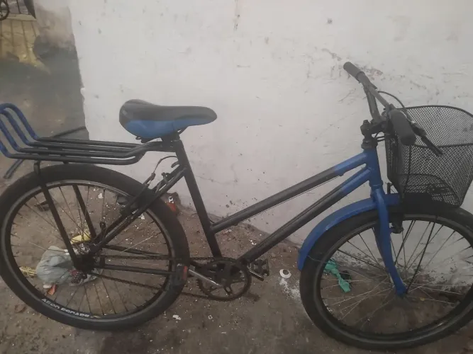 Vende se bicicleta 