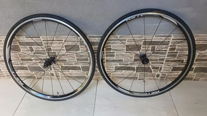 Rodas Shimano RS11 Speed