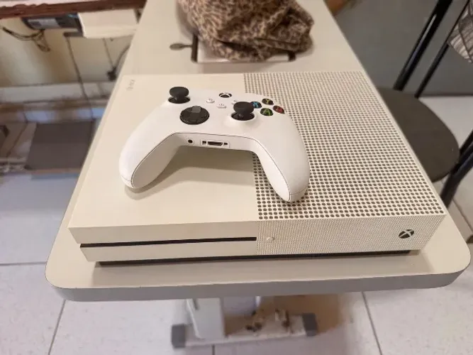 Xbox One S - Estado de novo