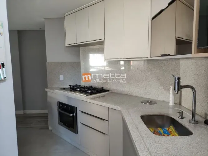 Apartamento à venda no Saco Grande com 3 dormitórios e 2 vagas