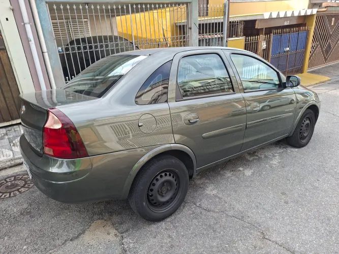 Chevrolet Corsa Sed. Premium 1.4 8V Econoflex 4P 2011
