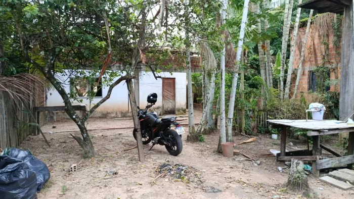 Vende-se uma casa em Barcarena sede, Bairro Betânia.