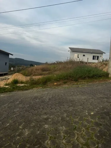 TERRENO JARDIM DAS LARANJEIRAS SENDO AREA TOTAL DE 369,51 m².