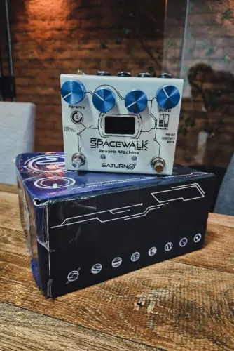 Saturno spacewalk reverb pedal