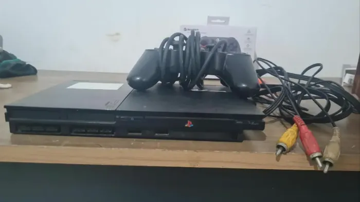ps2 slim mais 1 controle original
