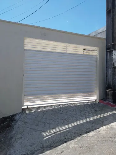 More bem! Aluga-se casa recém-reformada, 1.500,00