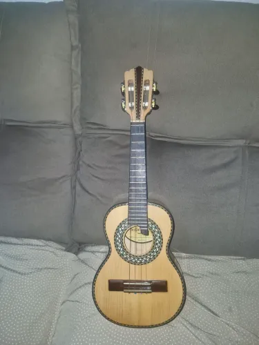 Cavaco, cavaquinho Otacilio Luthier em Faia