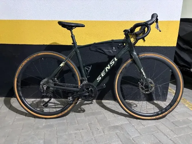 Bicicleta Gravel Sense Versa Evo GRX Hidráulico 