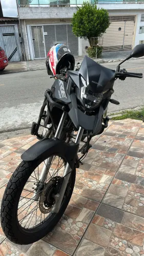 Xre 300 2020