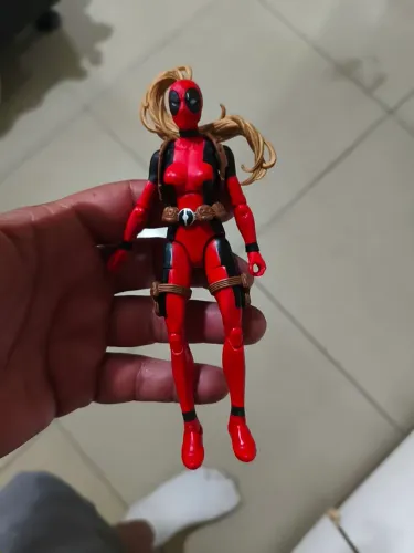 Ladydeadpool 