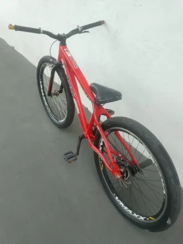 Vende- se