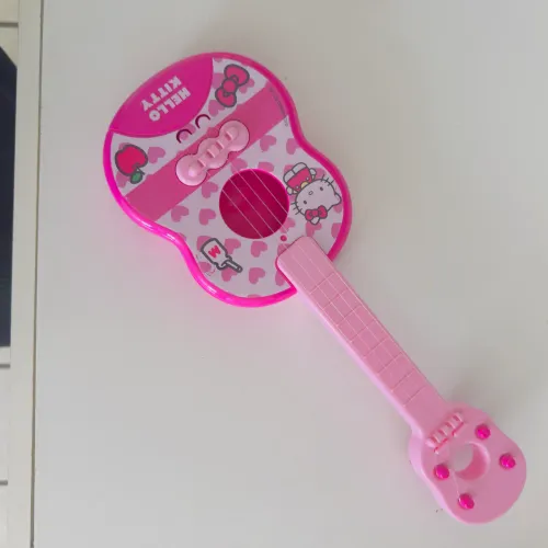 Violão Infantil Hello Kitty Rosa - Brinquedo Musical - Usado