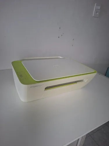 Impressora HP DeskJet 2136 (precisa de reparo)