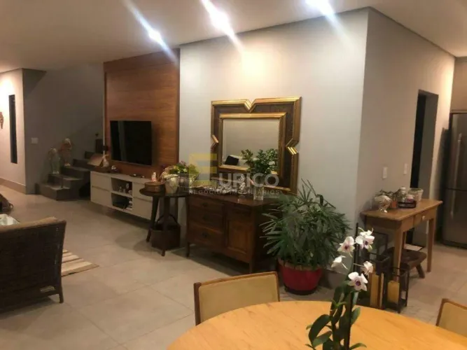 Casa em condomínio à venda no Condomínio Vita Verdi em Valinhos/SP