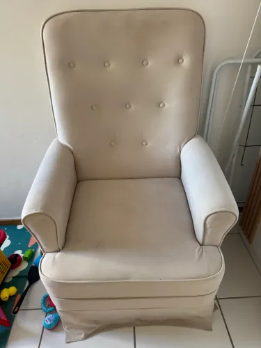 Poltrona de amamentação 