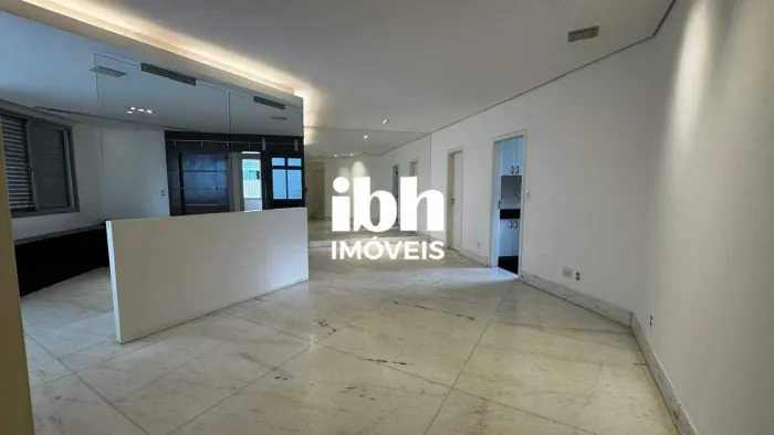 Apartamento 3 quartos e 2 vagas para locação no bairro São Pedro-BH/MG