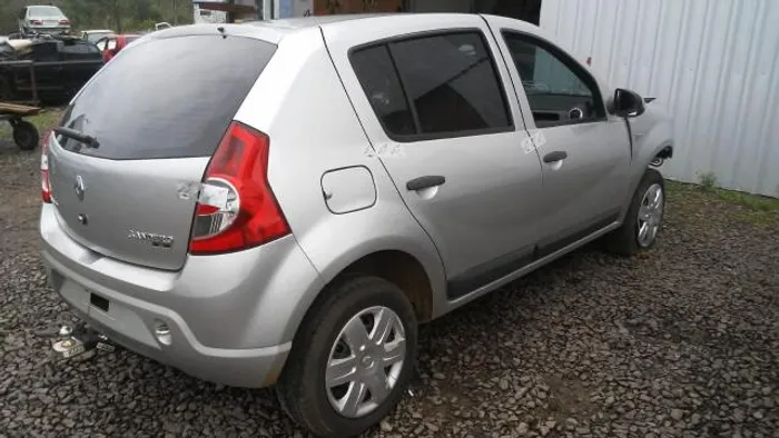 Renault Sandero 2012 1.6 8v vendido em peças