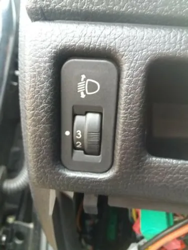 Interruptor de regulagem dos Faróis Peugeot 206
