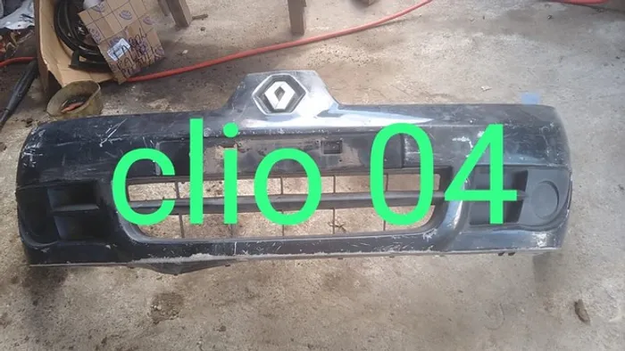 Parachoque clio 2004