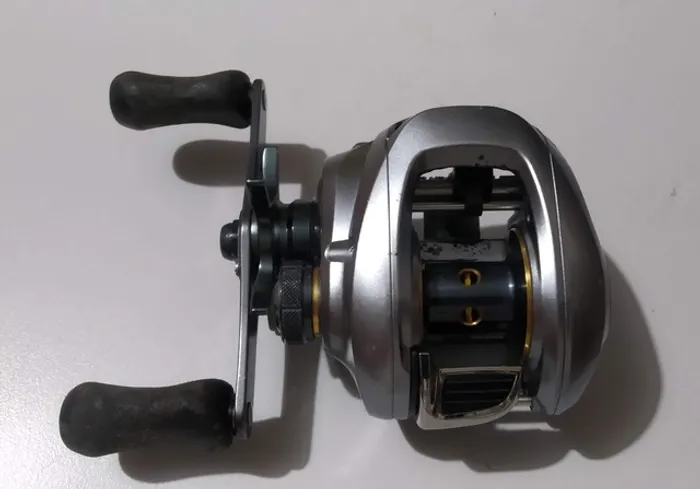 Carretilha Shimano aldebaran mg7