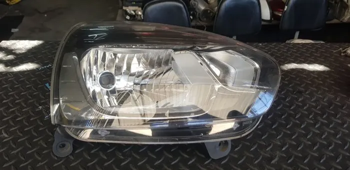 Farol do Renault Clio 