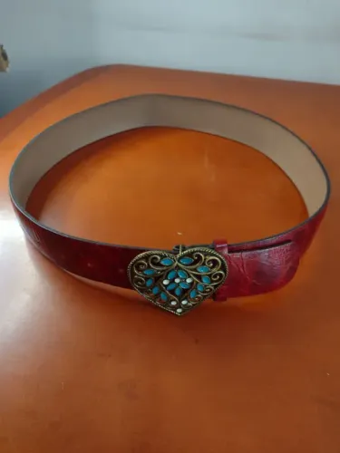 Cinto feminino em couro