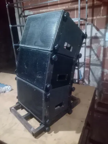 Fabricamos Caixas , linearray , triway , subs