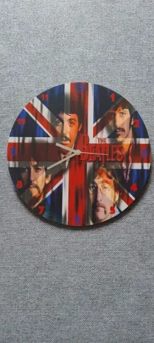 Relógio de Parede The Beatles com Bandeira Britânica