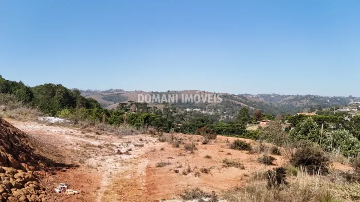 Ampla Área de Terreno com Linda Vista na Região de Descansópolis - Campos do Jordão/SP