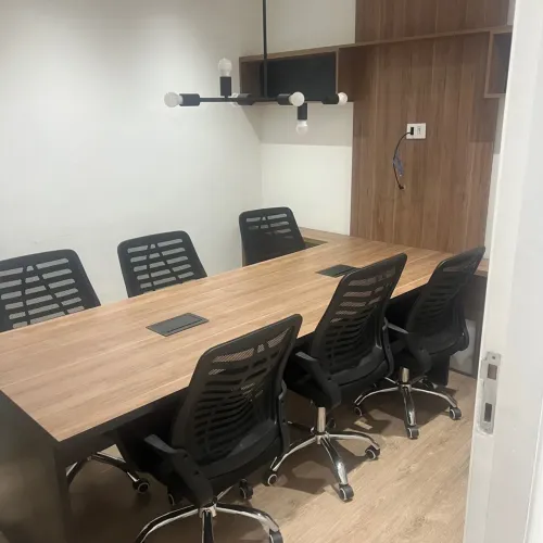 Mesa de Reunião de Madeira Maciça