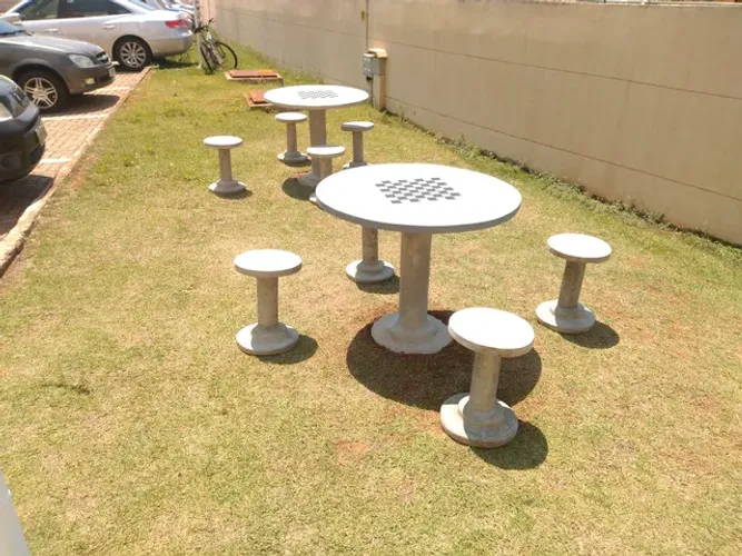 Mesas em concreto para Jardins