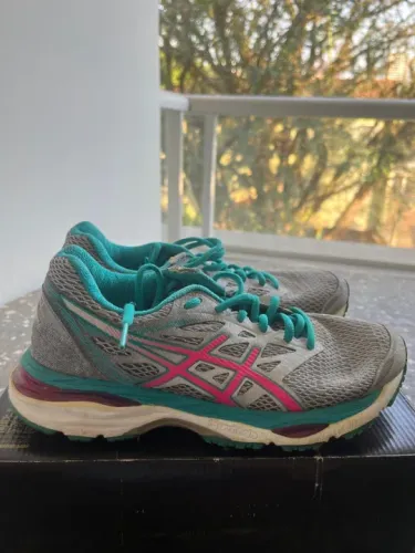 Tênia Asics nº 36