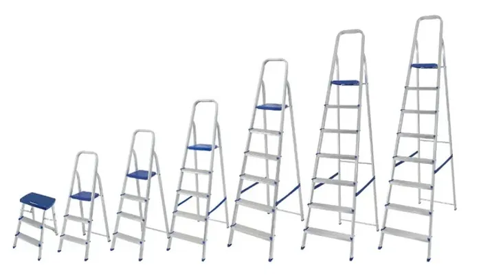 Escadas de alumínio MOR. A partir de 119,90. Entrega Grátis Maringá e Sarandi