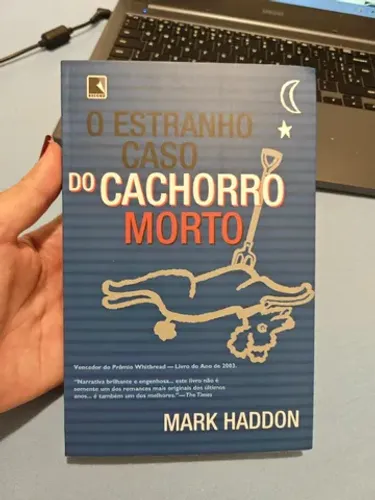 O Estranho Caso do Cachorro Morto