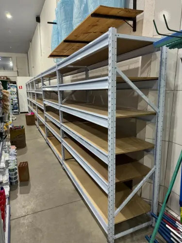 Gôndolas e mini porta pallets