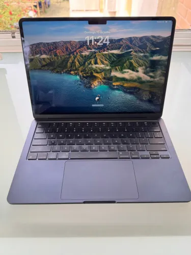 MacBook Air M2 - 8GB RAM / 256GB SSD - Cinza Espacial