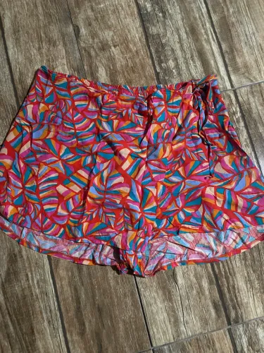 Short saia