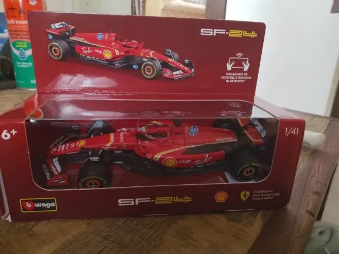 miniatura da Ferrari Formula 1 da coleção Shell V Power