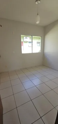 Vende-se Sobrado Condomínio Maison Vert R$ 400mil reais.em varzea grande .