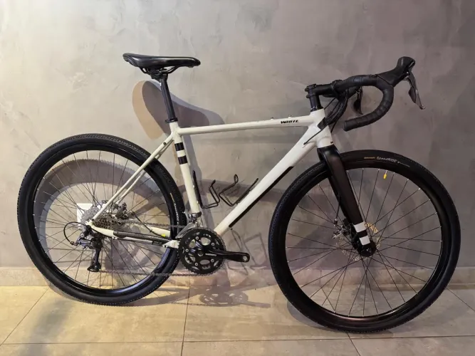 BICICLETA GRAVEL WHITE GX LITE TAM M